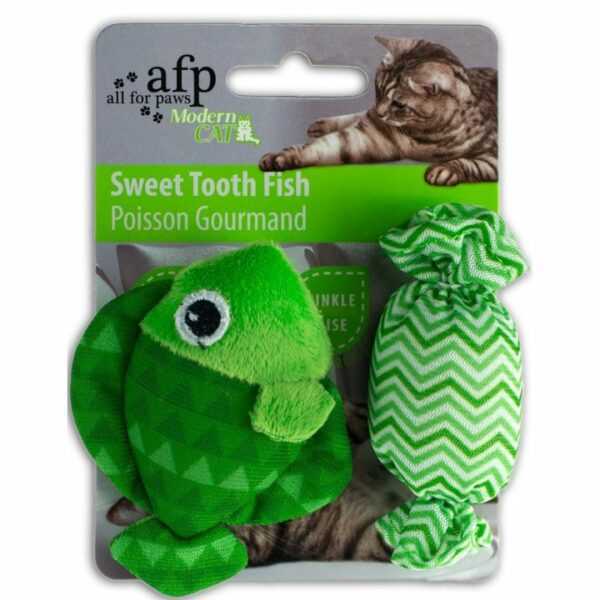 modern cat sweet tooth fish katzenspielzeug gruen